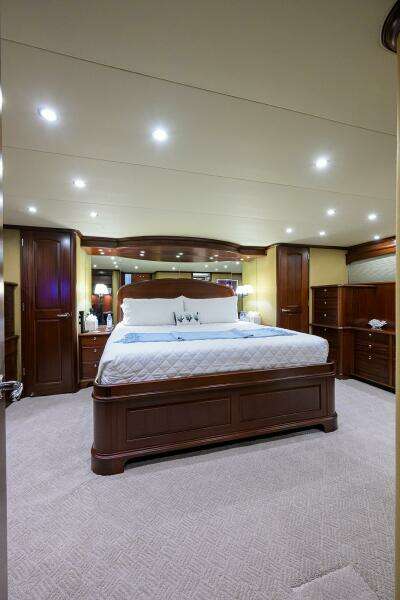 85ft Pacific Mariner Yacht For Sale