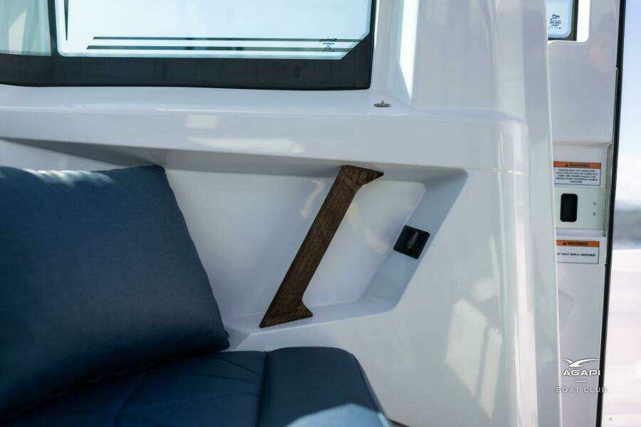 AGAPI 30ft Axopar Yacht For Sale