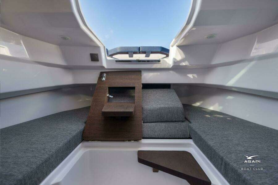 AGAPI 30ft Axopar Yacht For Sale