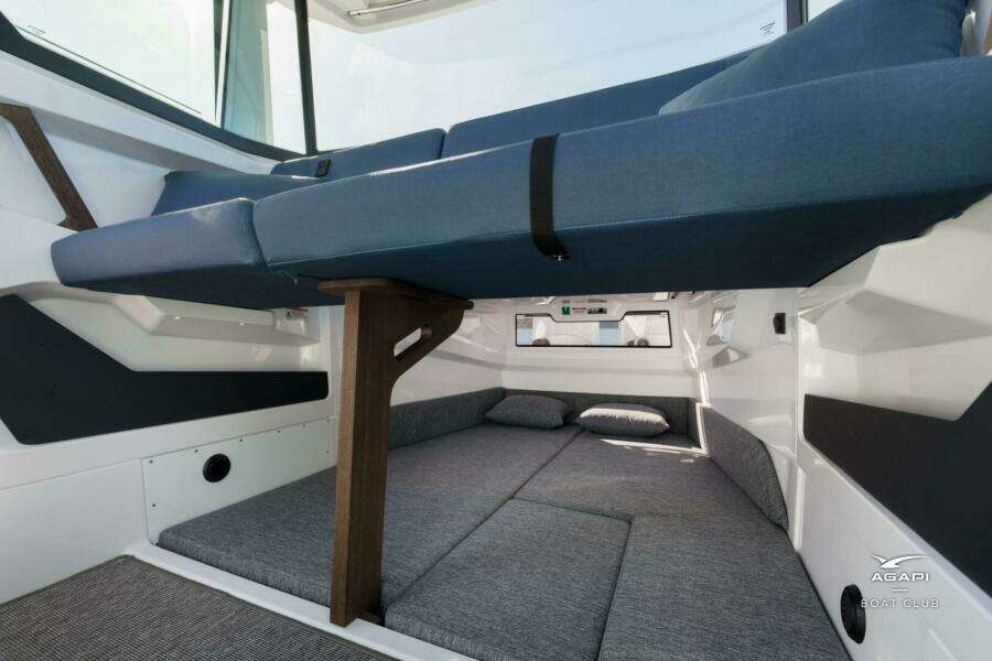 AGAPI 30ft Axopar Yacht For Sale