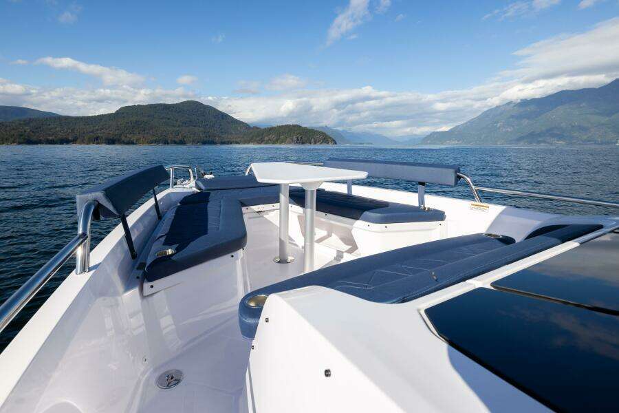 AGAPI 30ft Axopar Yacht For Sale