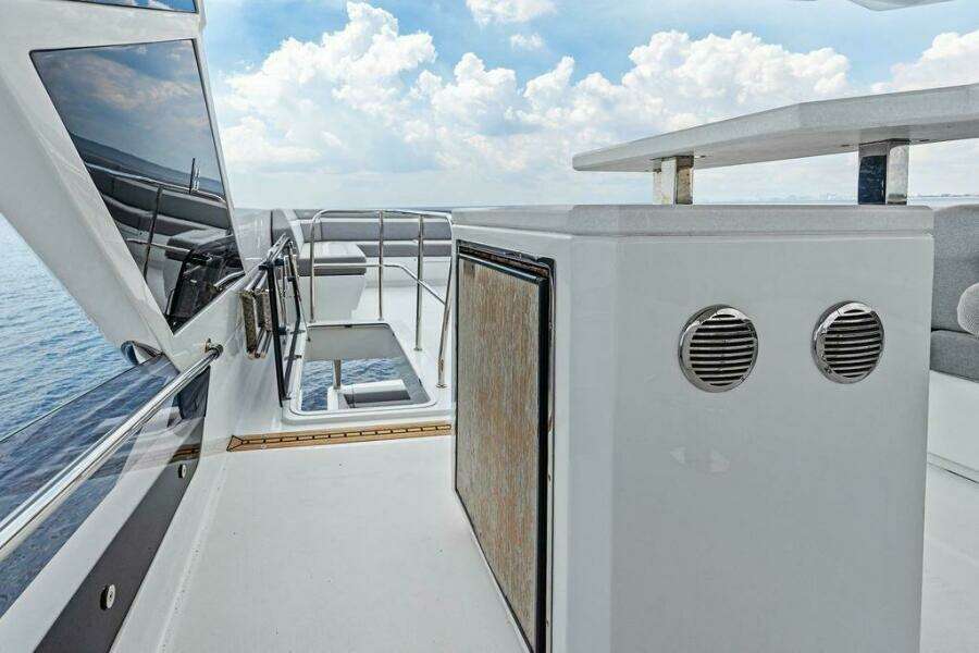 Triple T 64ft Galeon Yacht For Sale