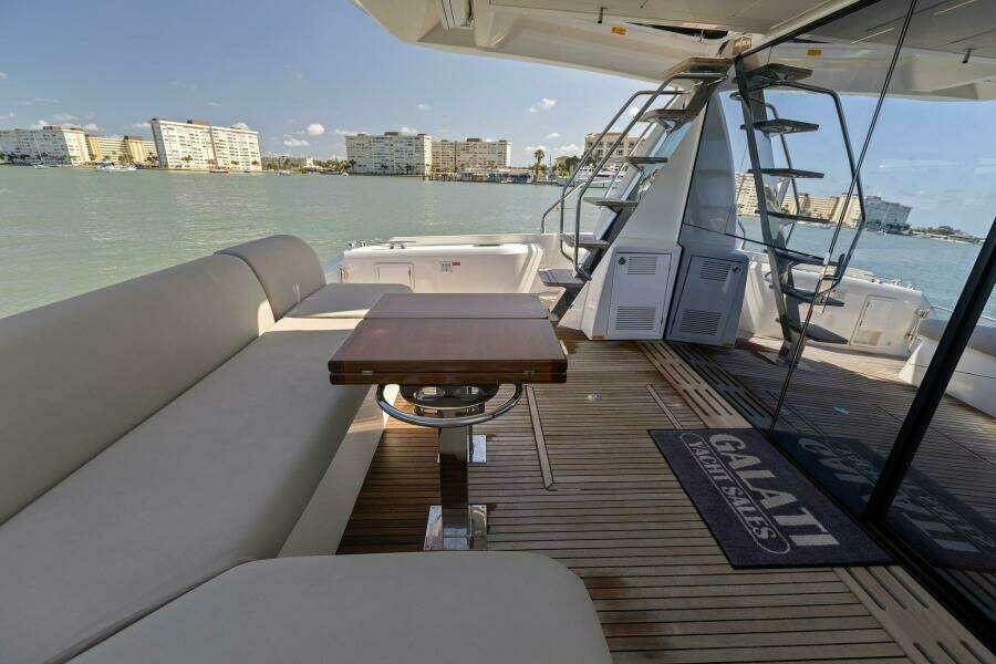 2022 59 Prestige Flybridge - How Sweet It Its - Cockpit