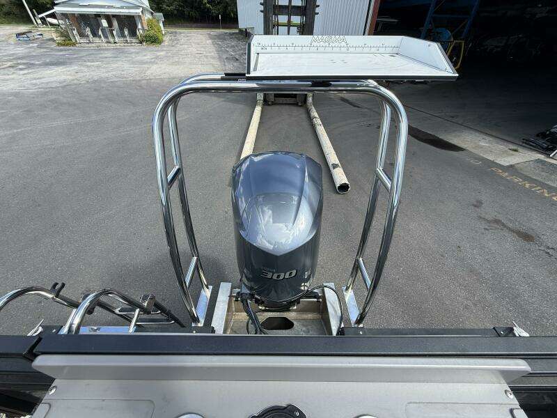 26ft Angler Qwest Yacht For Sale