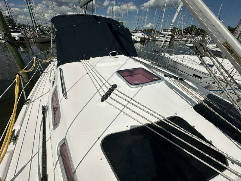Ninkasi 38ft Hunter Yacht For Sale