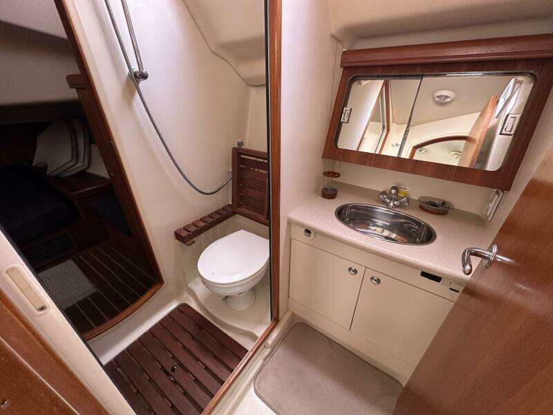 Ninkasi 38ft Hunter Yacht For Sale