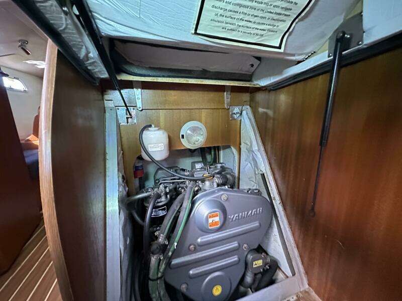 Ninkasi 38ft Hunter Yacht For Sale