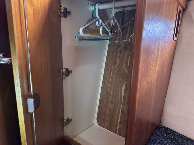 Ninkasi 38ft Hunter Yacht For Sale