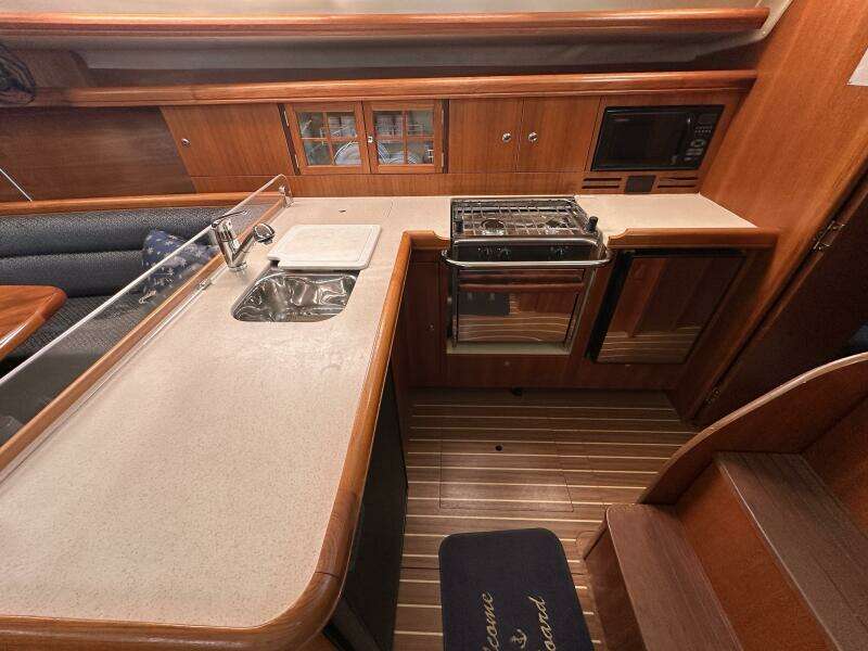 Ninkasi 38ft Hunter Yacht For Sale