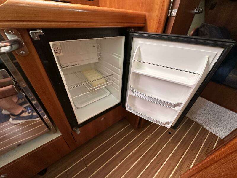 Ninkasi 38ft Hunter Yacht For Sale