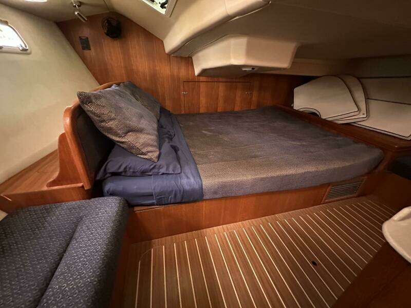 Ninkasi 38ft Hunter Yacht For Sale