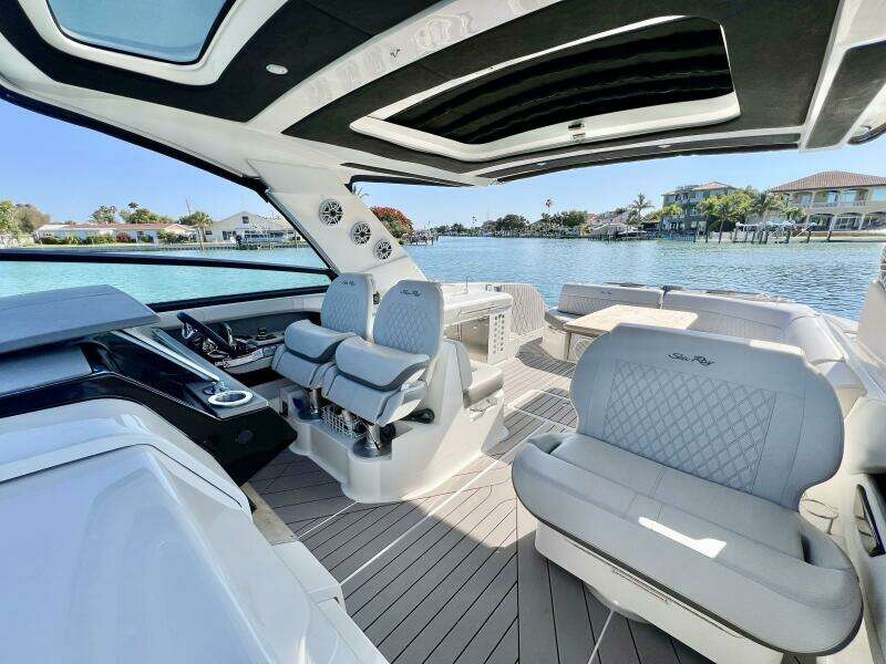 40ft Sea Ray Yacht For Sale
