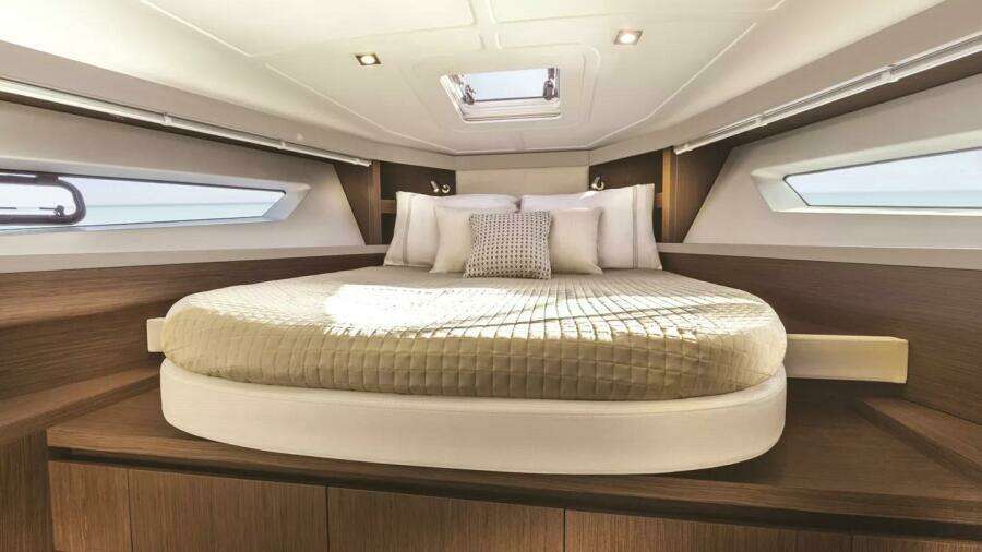 AGAPI 37ft Beneteau Yacht For Sale