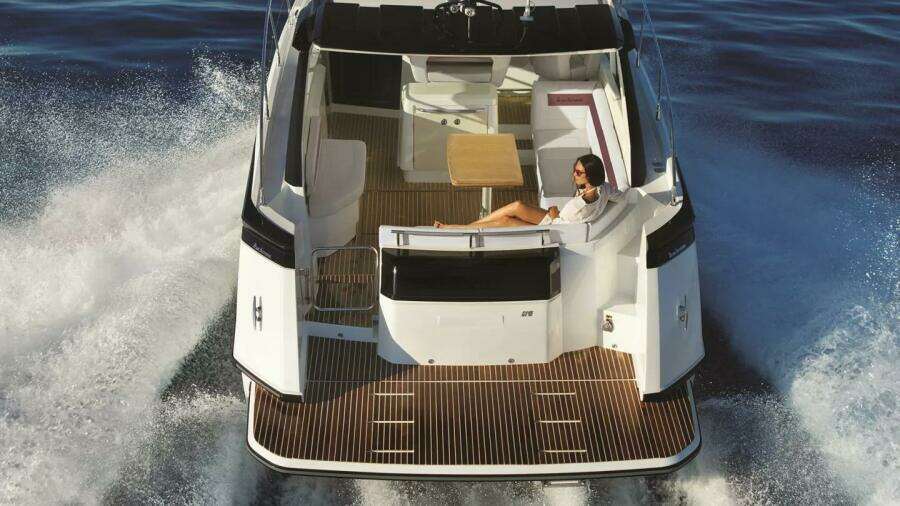 AGAPI 37ft Beneteau Yacht For Sale