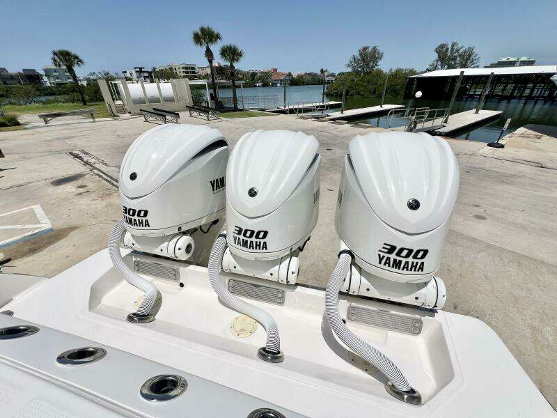 36ft Robalo Yacht For Sale