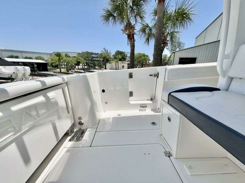 36ft Robalo Yacht For Sale