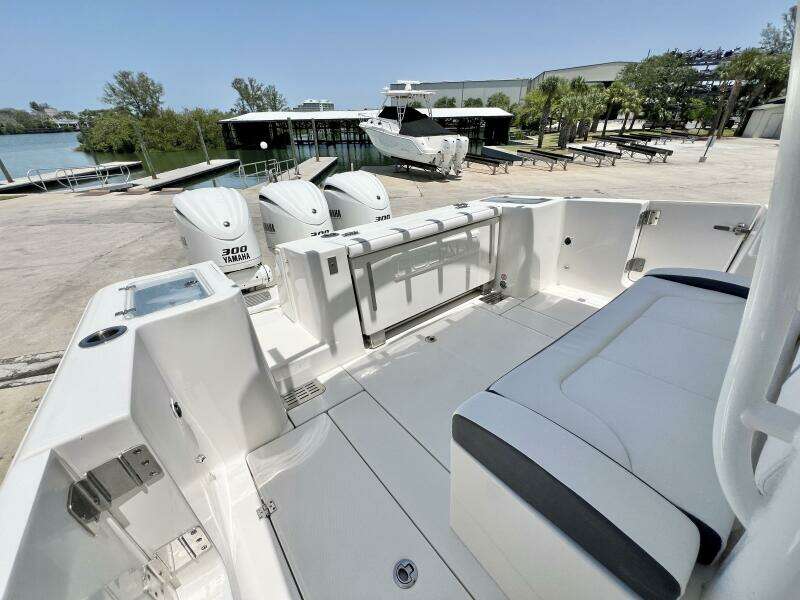 36ft Robalo Yacht For Sale