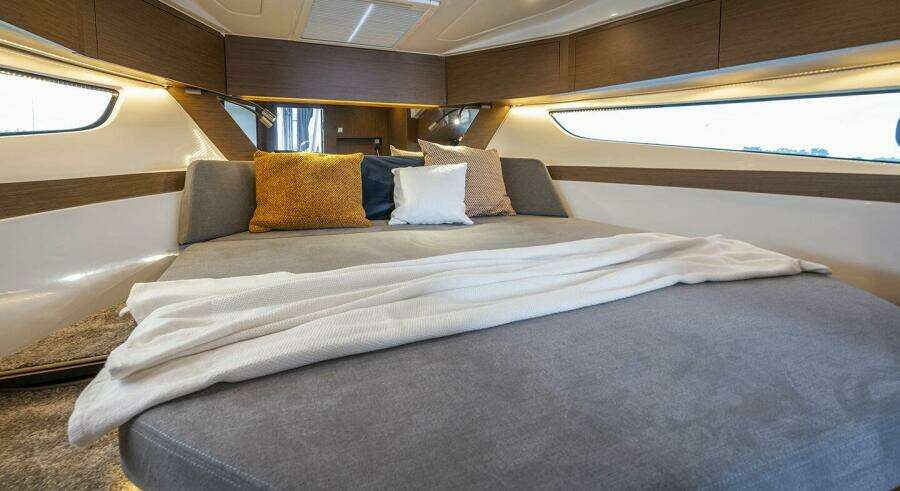 AGAPI 36ft Beneteau Yacht For Sale