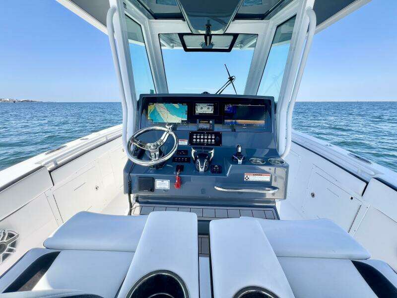 33ft Crevalle Yacht For Sale