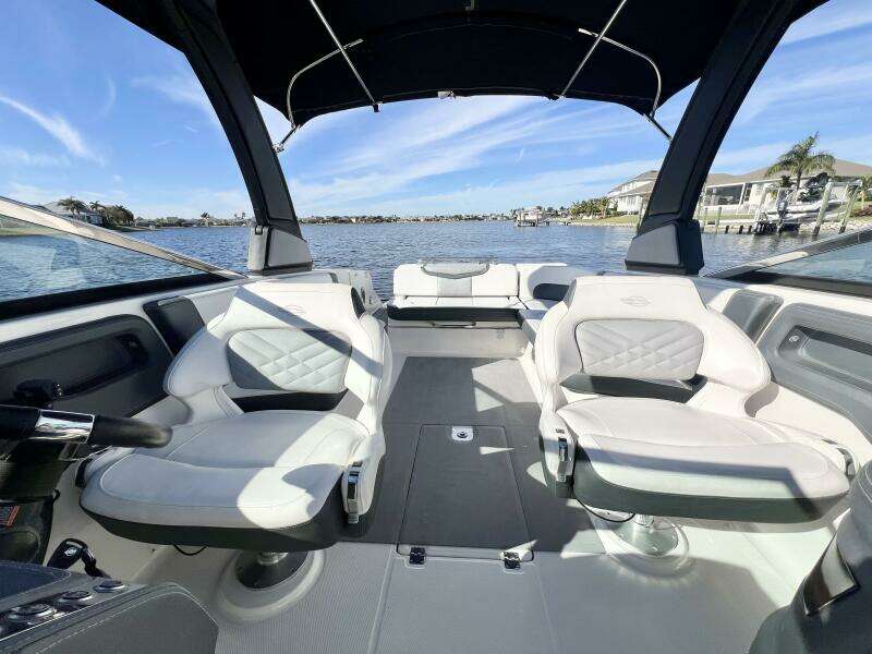 30ft Chaparral Yacht For Sale