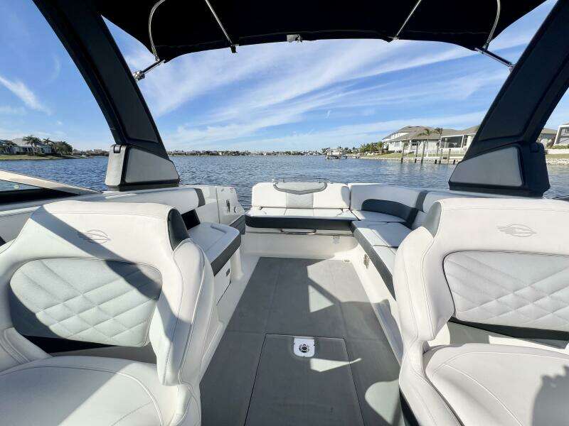 30ft Chaparral Yacht For Sale