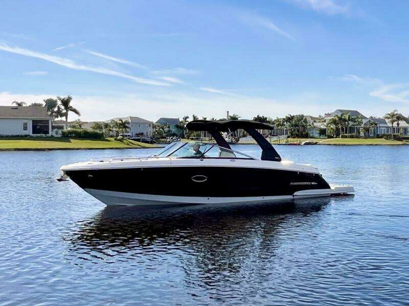 30ft Chaparral Yacht For Sale