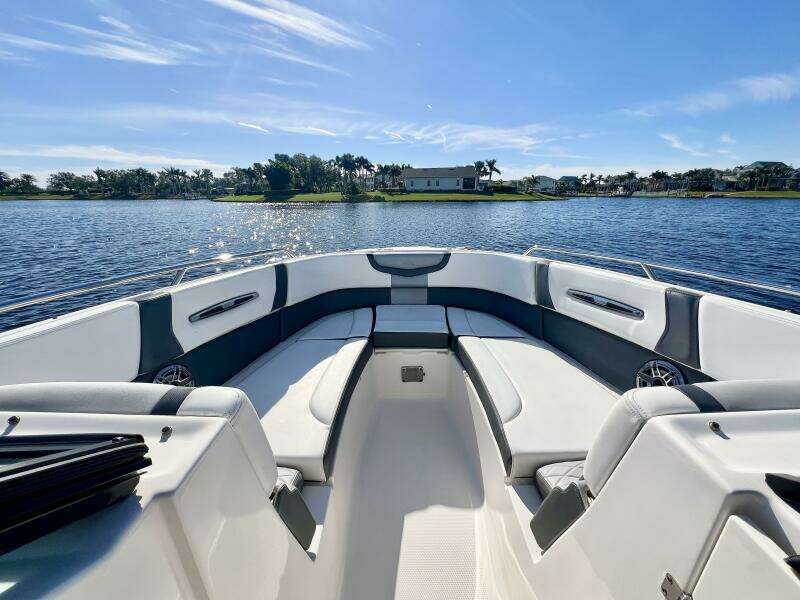 30ft Chaparral Yacht For Sale