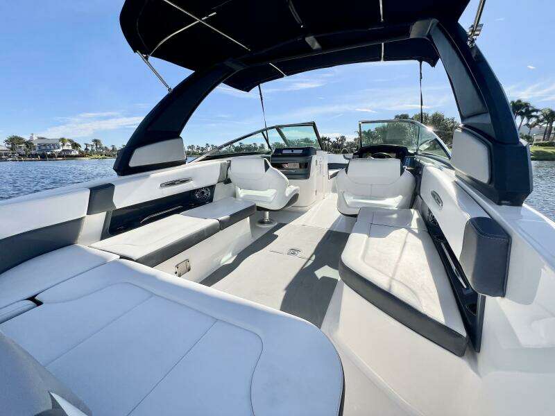 30ft Chaparral Yacht For Sale
