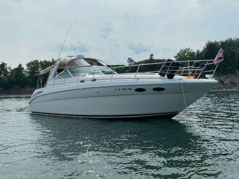 38ft Sea Ray Yacht For Sale
