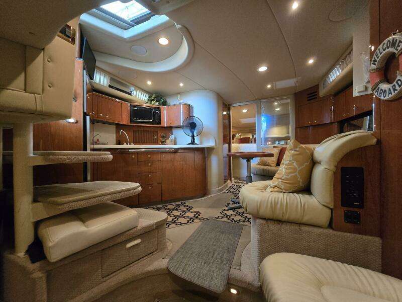 38ft Sea Ray Yacht For Sale