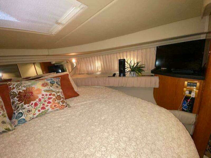 38ft Sea Ray Yacht For Sale