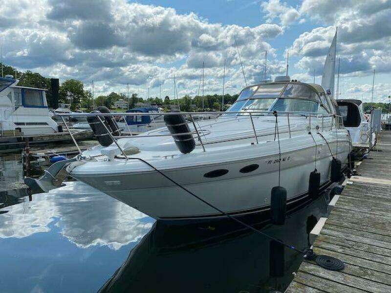 38ft Sea Ray Yacht For Sale