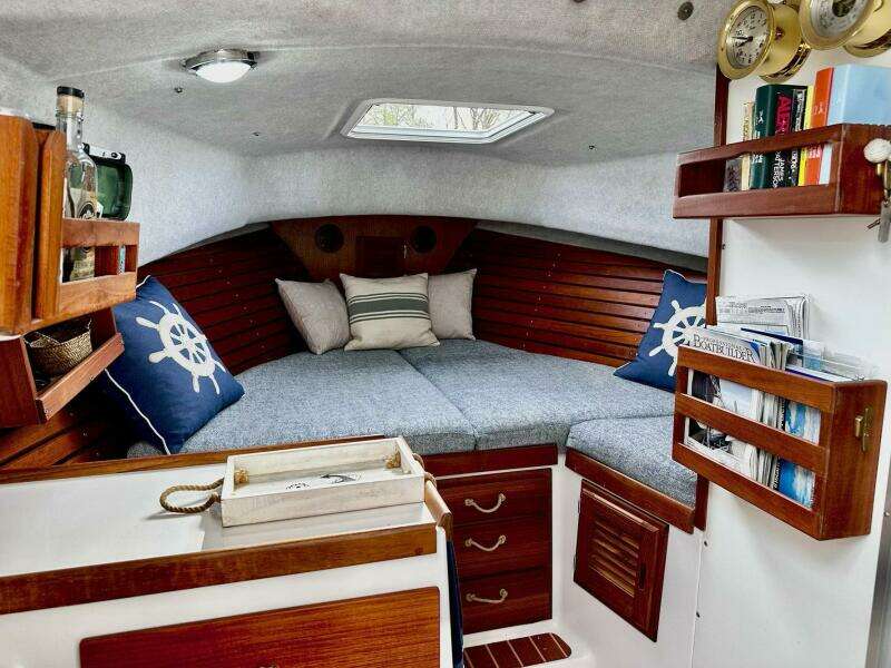 25ft Atlas Yacht For Sale