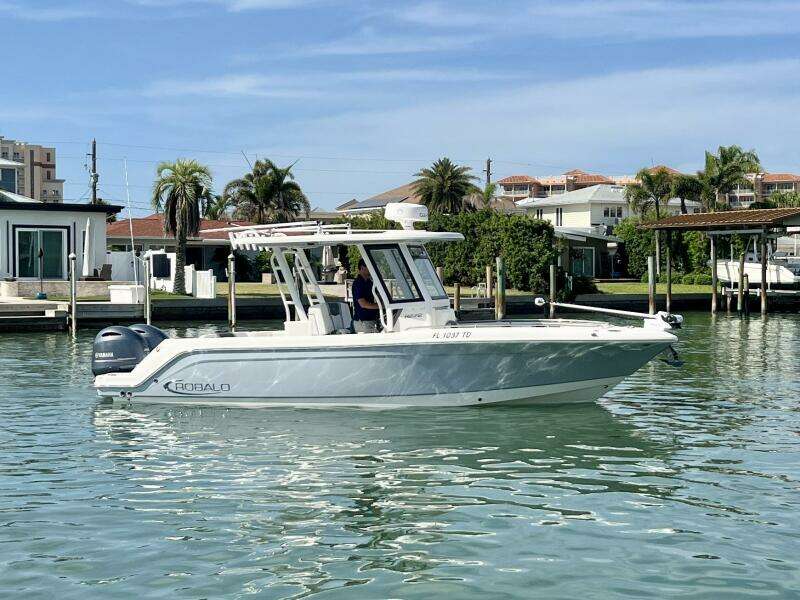 27ft Robalo Yacht For Sale
