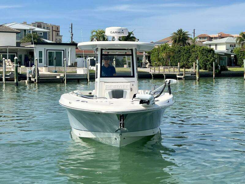 27ft Robalo Yacht For Sale