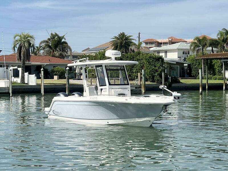 27ft Robalo Yacht For Sale
