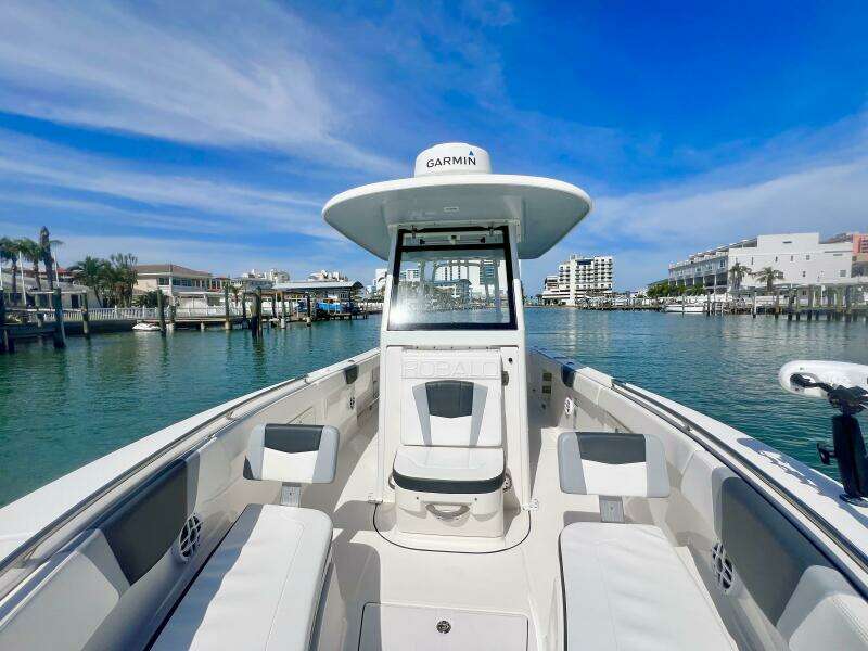 27ft Robalo Yacht For Sale
