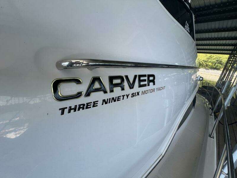 Tranquility 40ft Carver Yacht For Sale