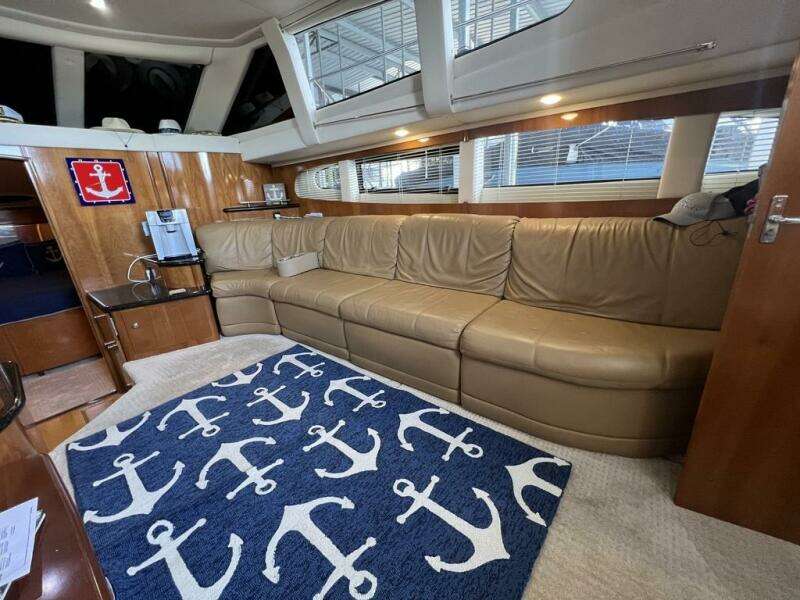 Tranquility 40ft Carver Yacht For Sale