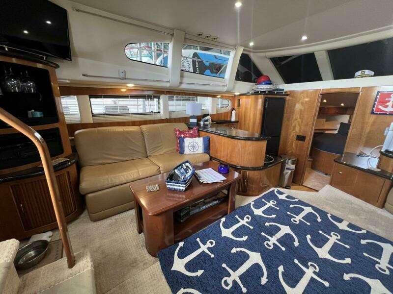 Tranquility 40ft Carver Yacht For Sale