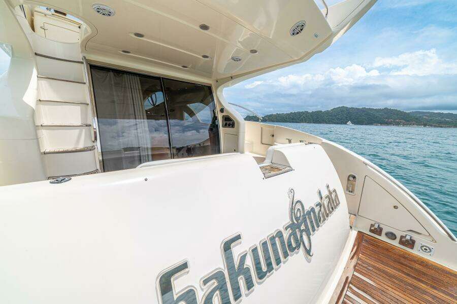 2007 Azimut 55 