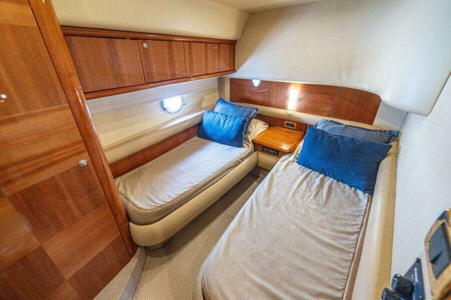 2007 Azimut 55 