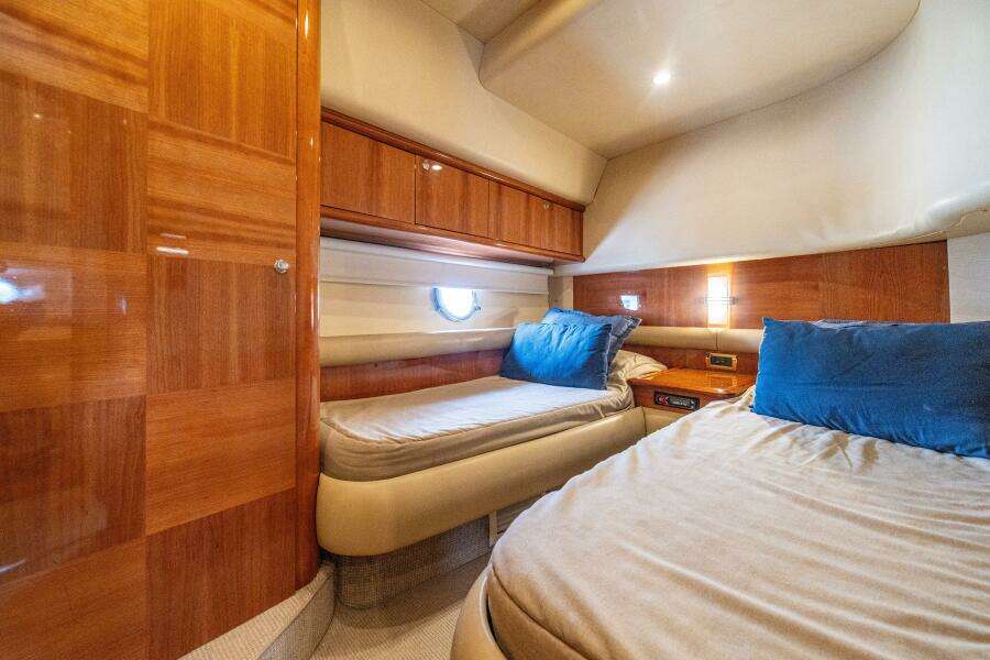 2007 Azimut 55 