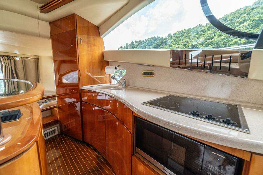 2007 Azimut 55 