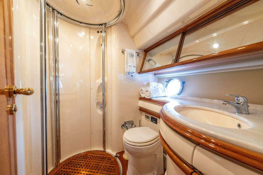 2007 Azimut 55 