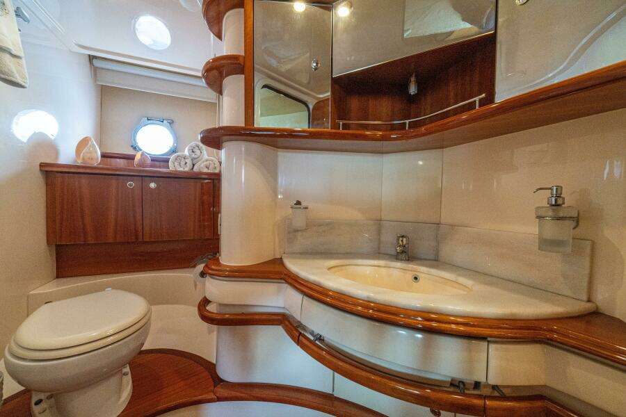 2007 Azimut 55 