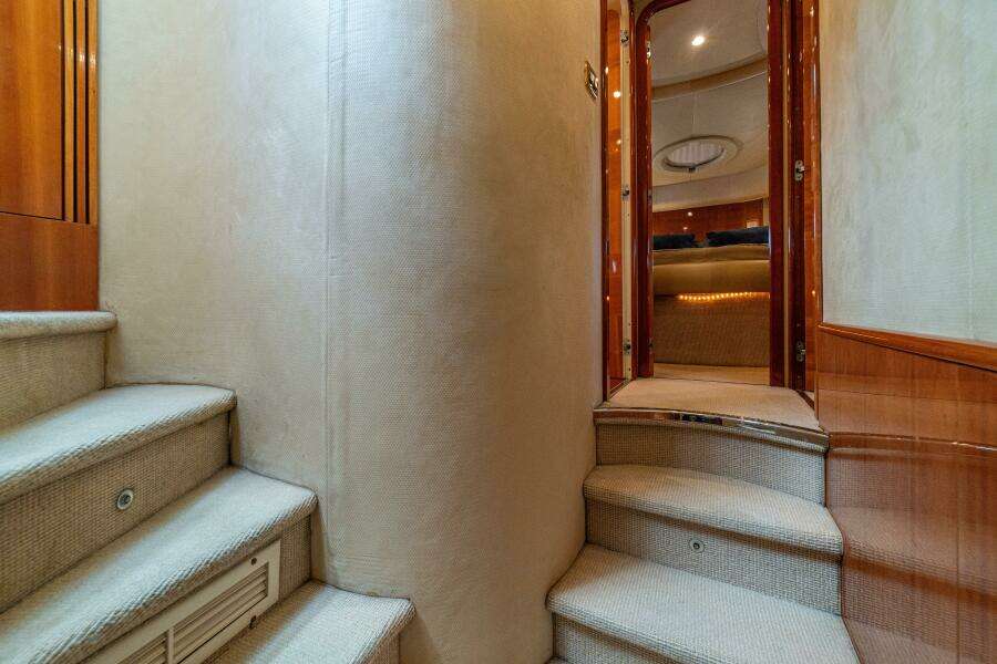 2007 Azimut 55 