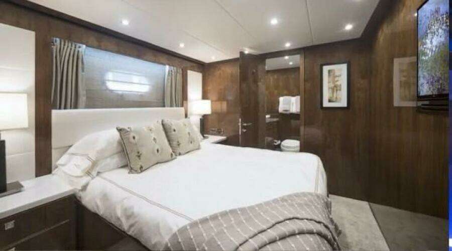 LOLA T 101ft Hargrave Yacht For Sale