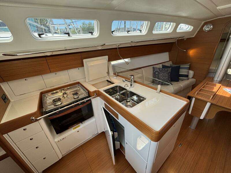 38ft X Yachts Yacht For Sale