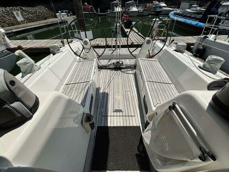 38ft X Yachts Yacht For Sale
